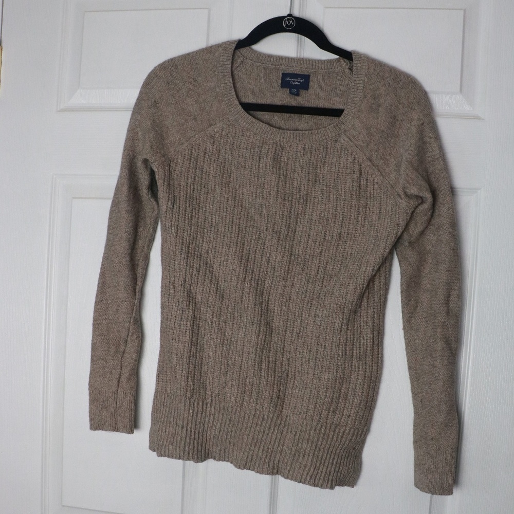 American Eagle Sweater